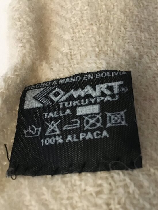 Off-white alpaca fringed scarf - Picture 3 of 3